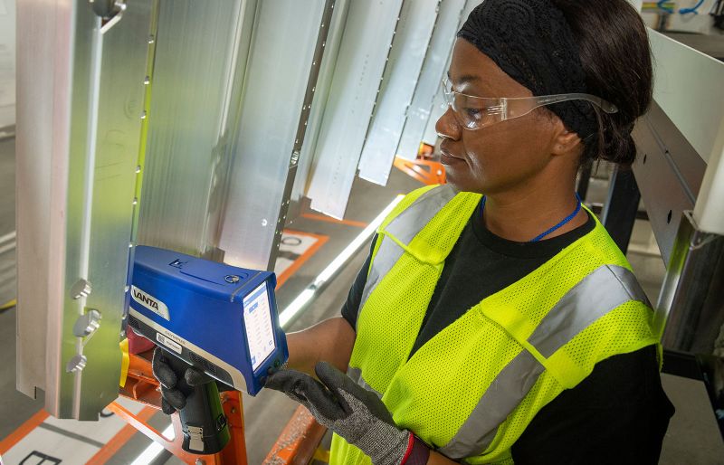 鋁制部件的涂層厚度分析提升了汽車(chē)部件的質(zhì)量